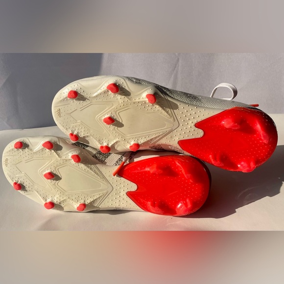 adidas PREDATOR FREAK.3 TURF SOCCER CLEATS, Men’s Size 5, Cloud White /Solar Red - Picture 10 of 12